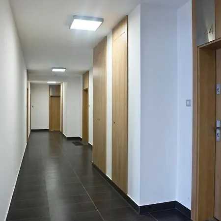 Free Guarded Parking, New Loft, Air Condition